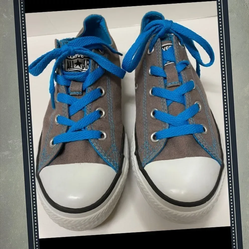 Converse Gray Colored Tongues Sneakers 3